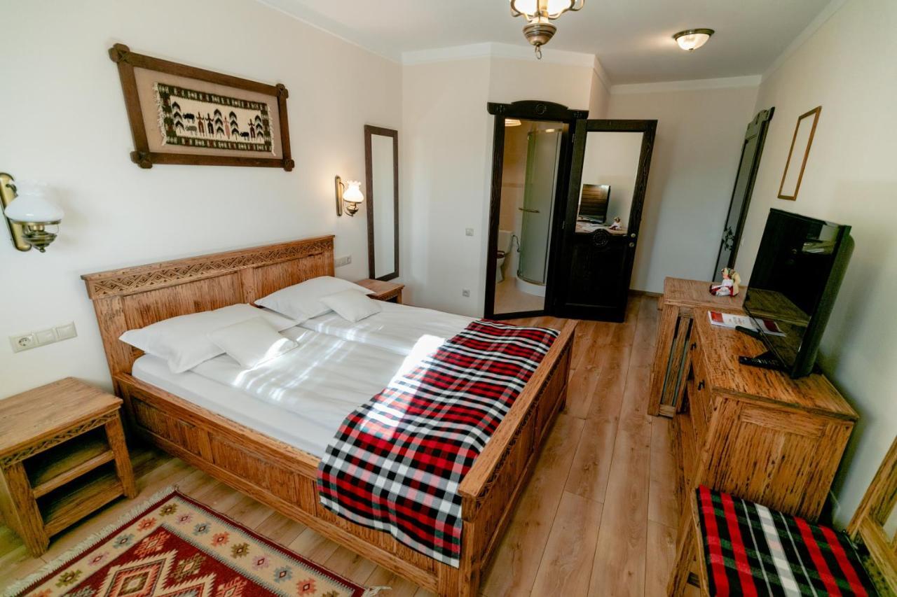 Glodeanca Hotel Ngoại thất bức ảnh