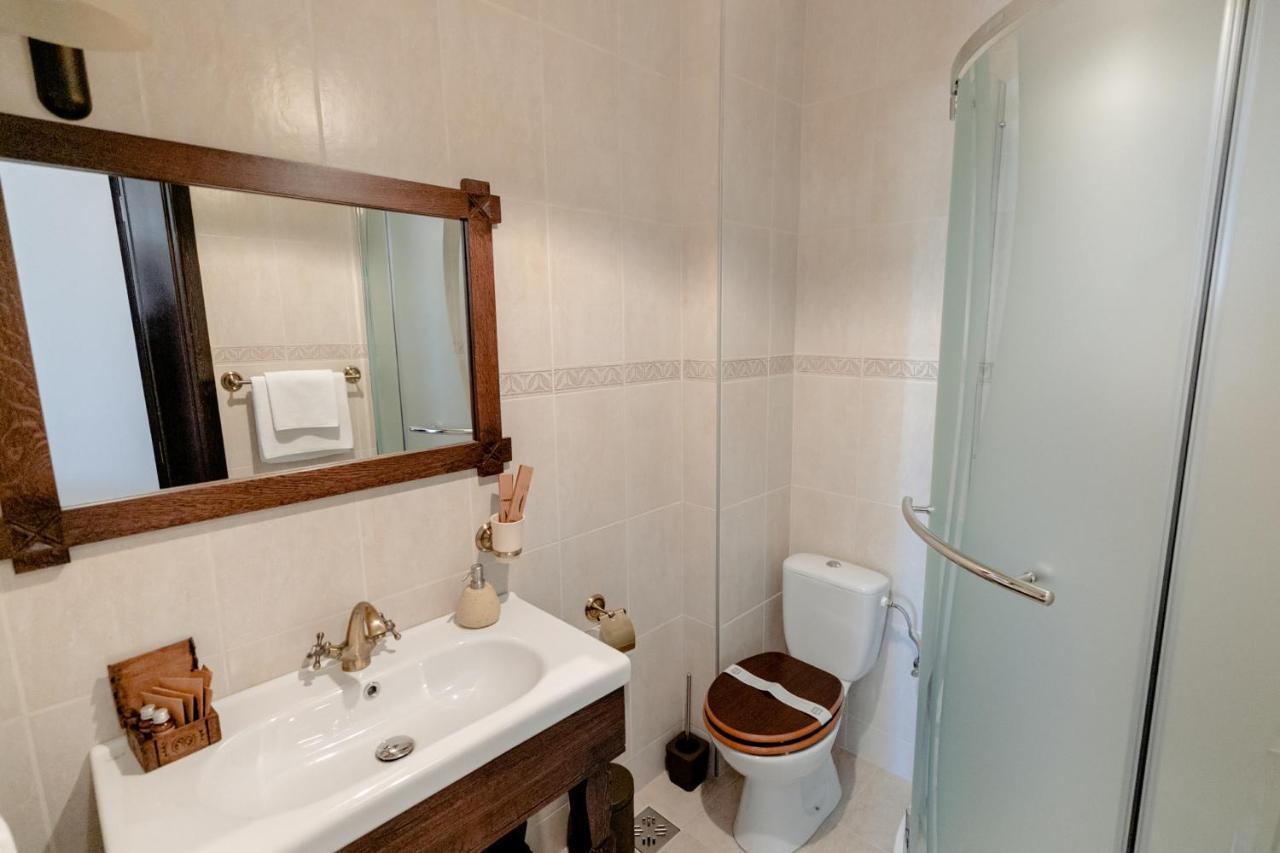 Glodeanca Hotel Ngoại thất bức ảnh