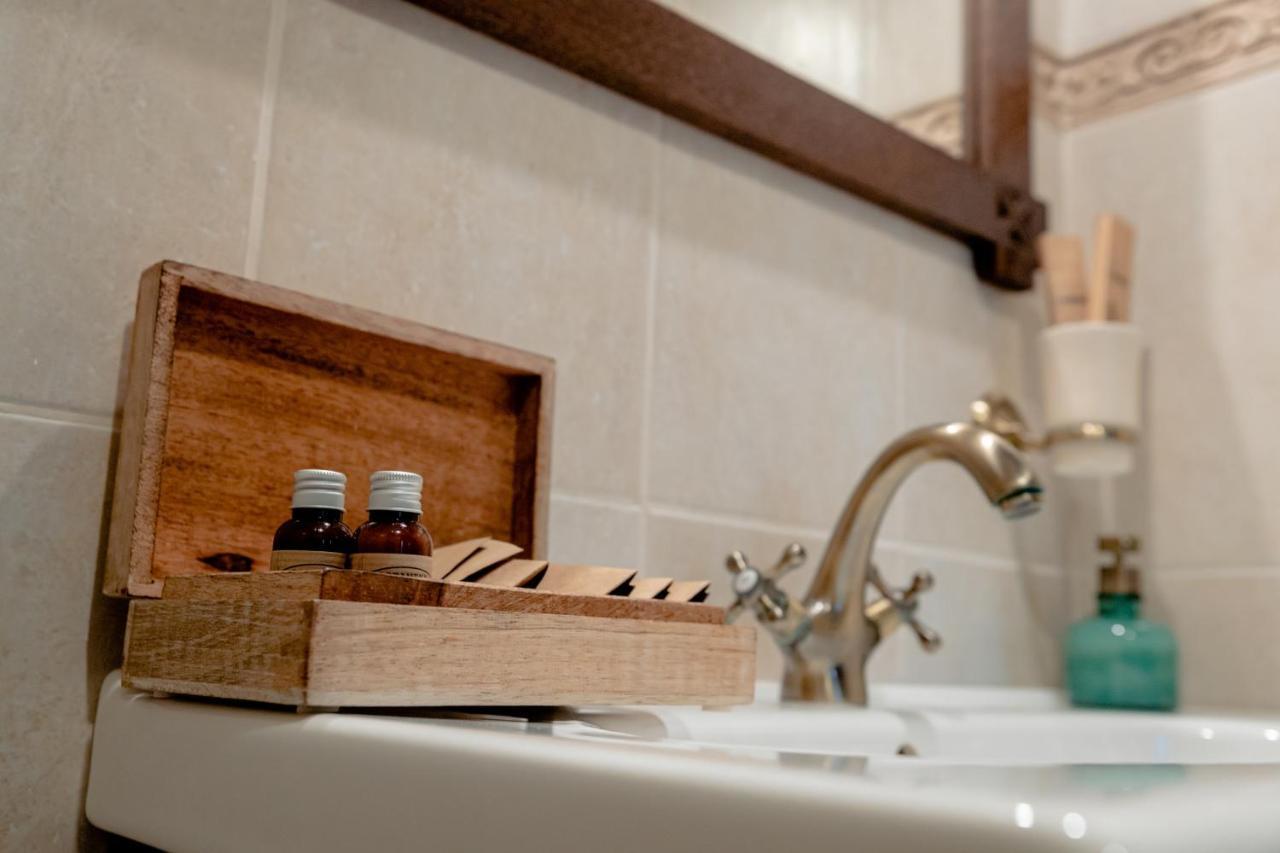 Glodeanca Hotel Ngoại thất bức ảnh