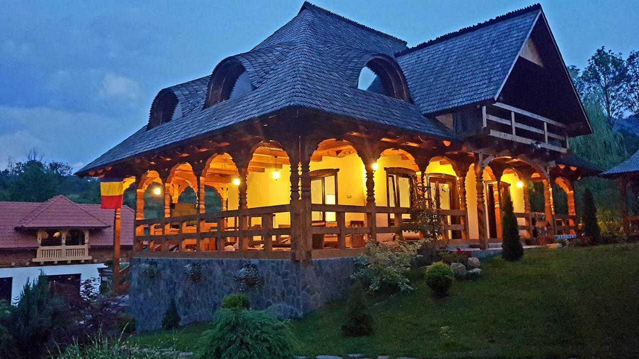 Glodeanca Hotel Ngoại thất bức ảnh